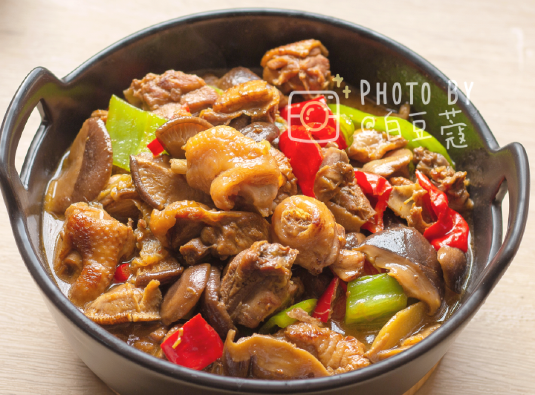 中国餐饮界三大巨头之一的黄焖鸡米饭,我教你做最正宗的那盘!