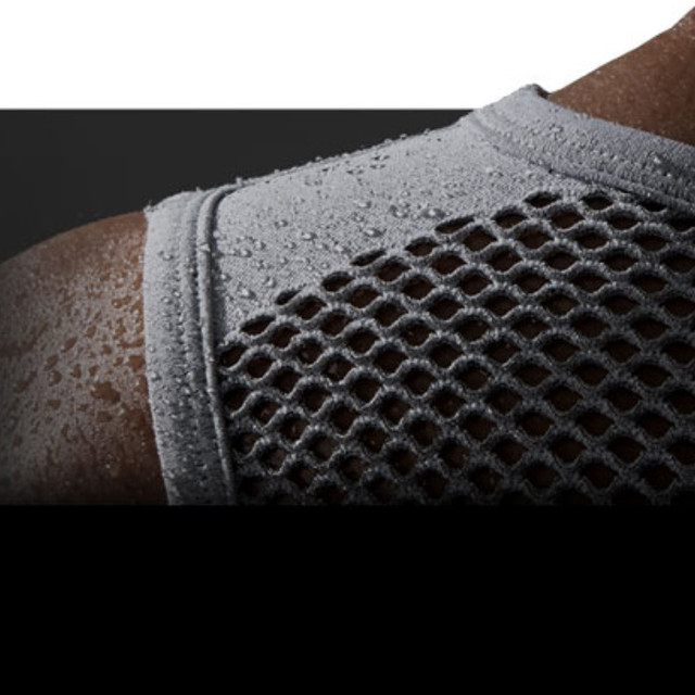 用“辣眼睛”的户外装备进行隔离-MILLET觅乐网眼内衣亲测