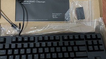 樱桃Cherry MX1.0 TKL G80-3810红轴开箱+简评