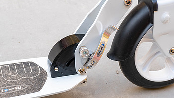想要靠谱的代步工具？来看看这款滑板：瑞士m-cro迈古滑板车体验