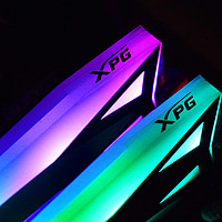 大面积RGB灯条， XPG龙耀D60G DDR4 3200内存开箱试玩