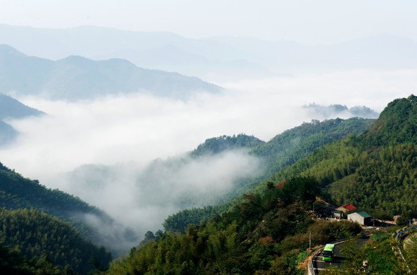 不聚集不扎堆 这条浙江绝美盘山公路 特别适合自驾去兜兜风