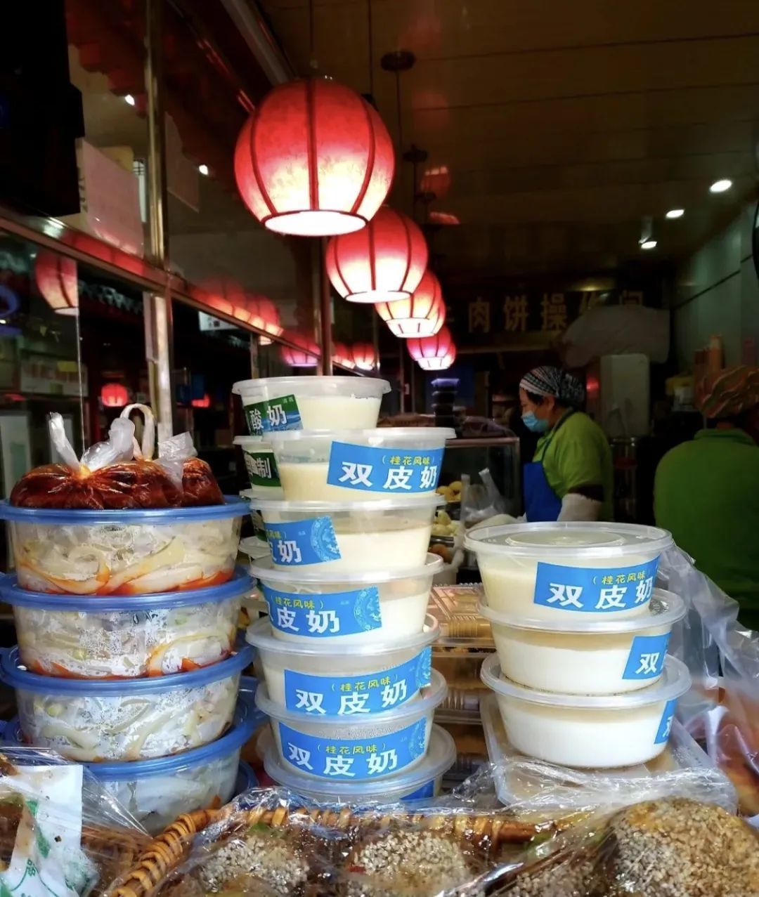 隐藏了无数地道老北京美食的牛街,有哪些爆火的小吃店?