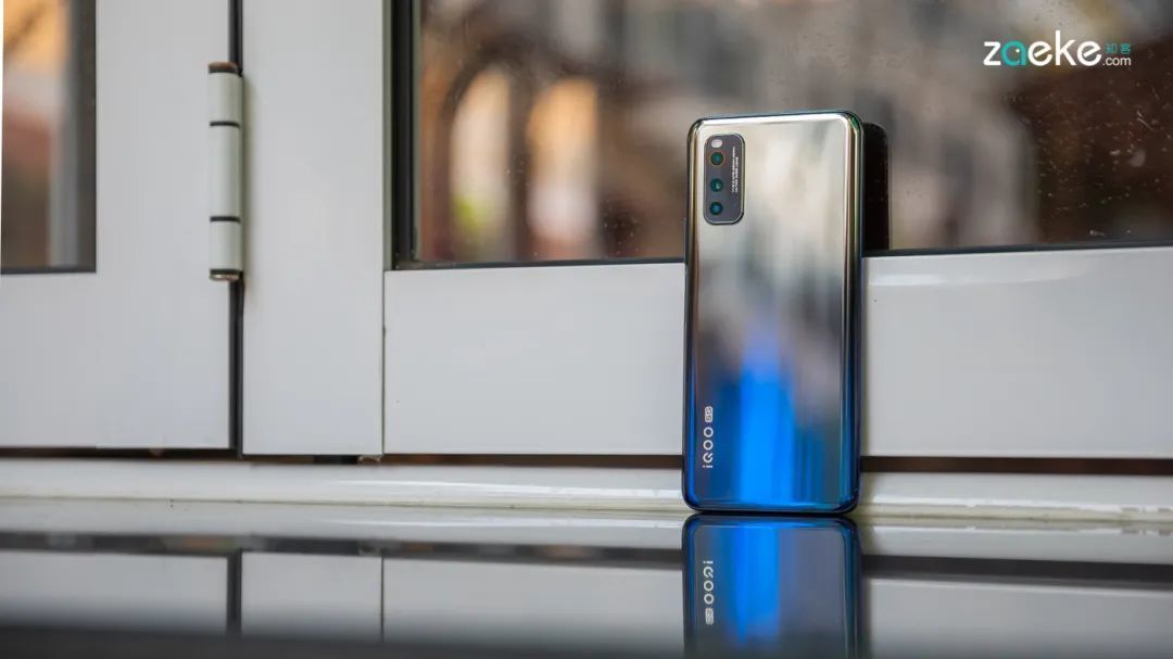 生对时代的iQOO Neo3,找到了属于自己的新路子