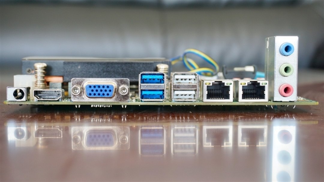 你愿意支持国产处理器吗?兆芯 KX-U6780A 评测,办公不输 i5-7400