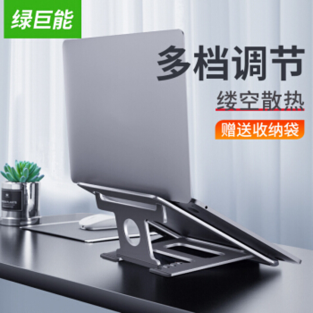 我书房里的简单实用的桌面