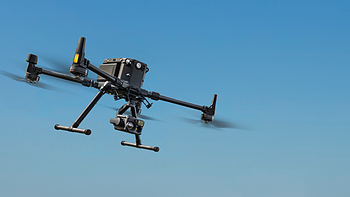 大疆史上最强无人机没有之一，大疆经纬 M300 RTK行业无人机正式发布