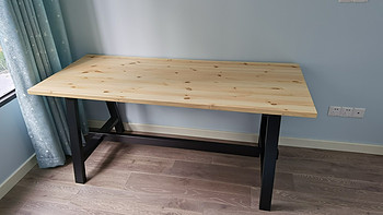 不知道书桌如何选？看这篇文章就够了！帅气、环保、实用的两米长宜家赛索实木大书桌，你值得拥 