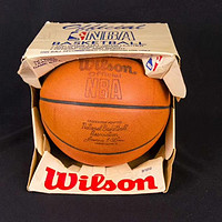 篮球 篇一：第一时间测试NBA新球！Wilson究竟有没有名副其实？