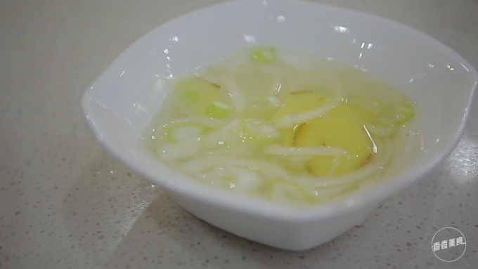 省钱秘籍收好,在家搞定的虾滑不输火锅店