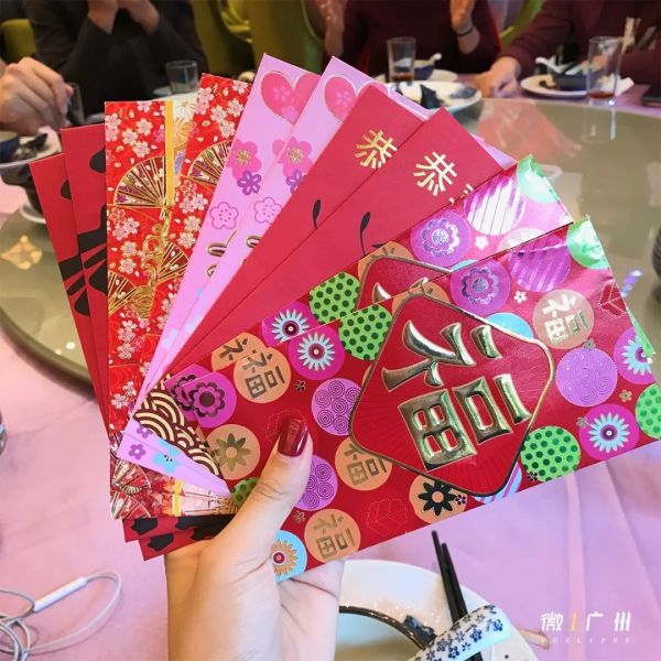 “淋雨”饮早茶上热搜!有一种淡定,叫广州人!