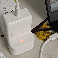 小巧圆润的联想YOGA USB-C 65W便携电源适配器评测