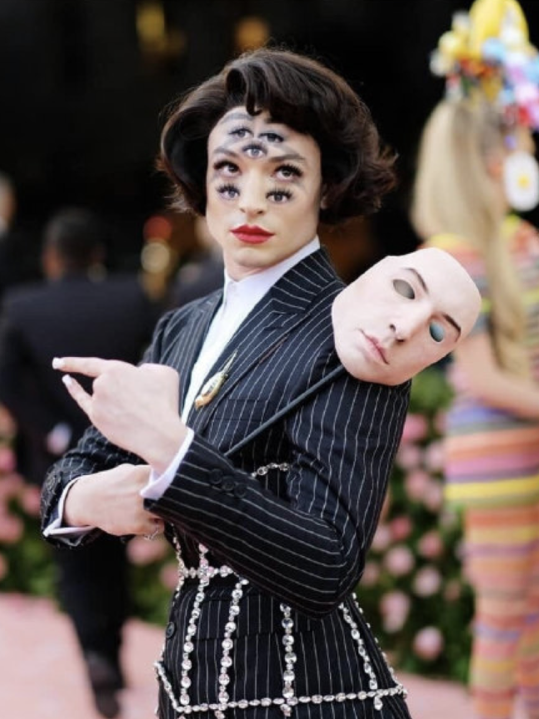 时尚界“春晚”Met Gala取消 网友线上cosplay自己最喜欢的红毯造型