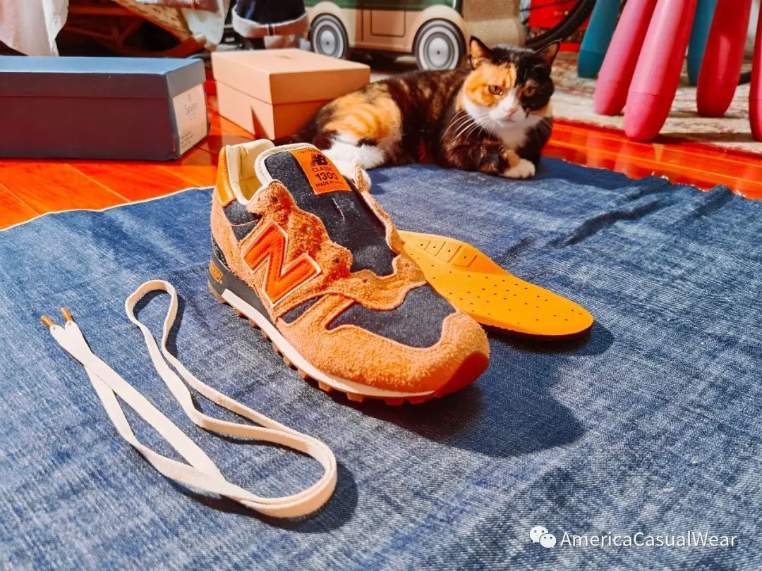 【ACW评测】拒绝炒作回归真爱!Levi's X New Balance 1300 M1300LV 复古跑鞋开箱