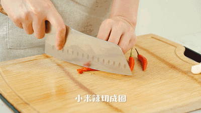 味道绝了!这一盘谁炒都下饭,越吃越过瘾!