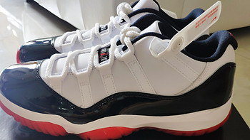 新鞋光速开箱 篇一：AIR JORDAN 11 康扣黑红Concord Bred（附上脚图） 