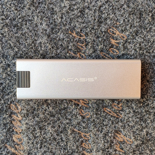 疾速体验——阿卡西斯M.2硬盘盒