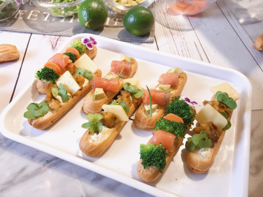 闪电泡芙也有轻食版?!一手配方放送,尝过这款轻食泡芙的人都恋恋不忘!