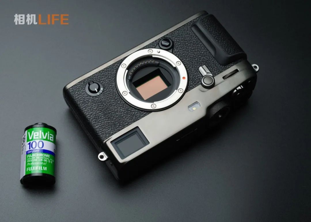 相机LIFE | 仿旁轴数码无反会梦见电子胶片滤镜吗？Fujifilm X-Pro3