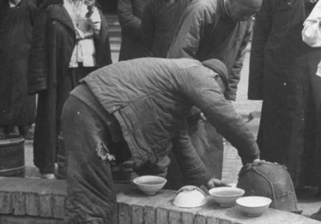 摆摊卖茶饮日售3000杯？！而且是来自41年前的饮品传奇