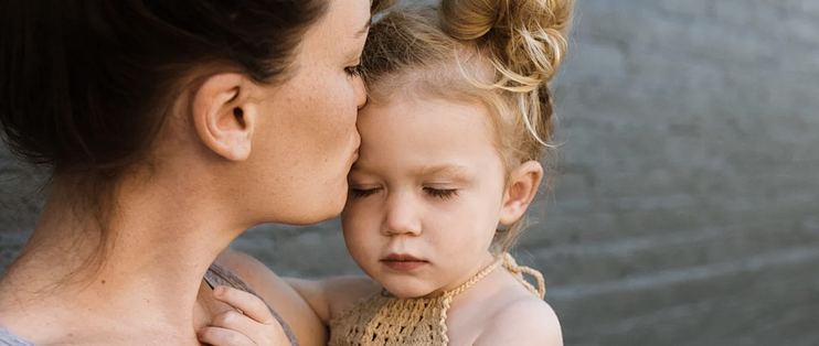 怕声音 怕缝隙 怕影子 怕花 我家宝宝是胆小鬼吗 婴儿日常护理 什么值得买
