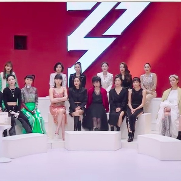 30个女人在一起，这哪是乘风破浪，分明是兴风作浪！