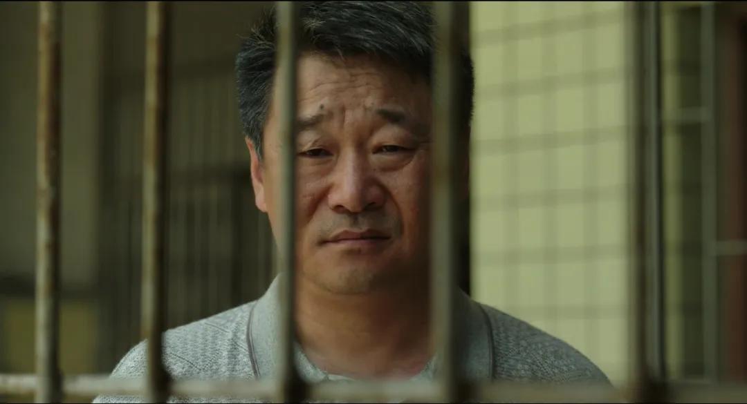 别只会夸9.2神作,告诉你《隐秘的角落》那个最隐秘的亮点,读过再看剧收获颇丰!