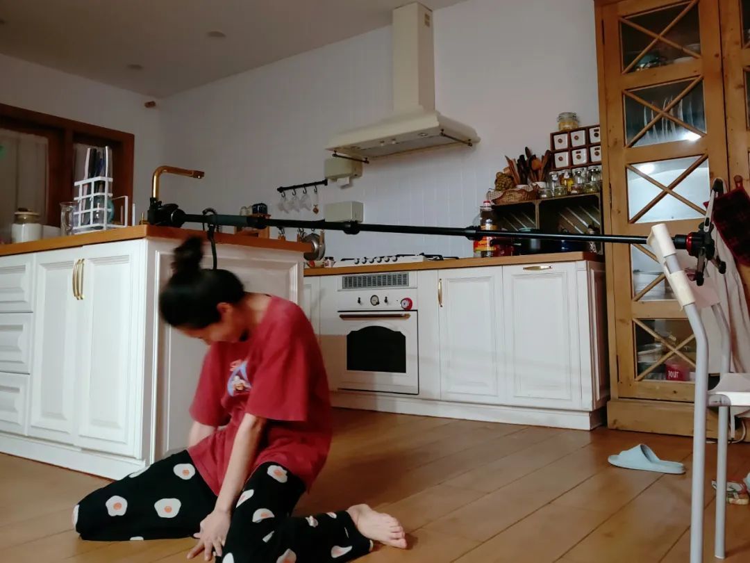 经历了彩虹和日食的六月，果然高能时刻都出现在朋友圈