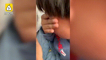 深夜监控拍下的这一幕，看哭无数人：你永远不知道孩子有多爱你……