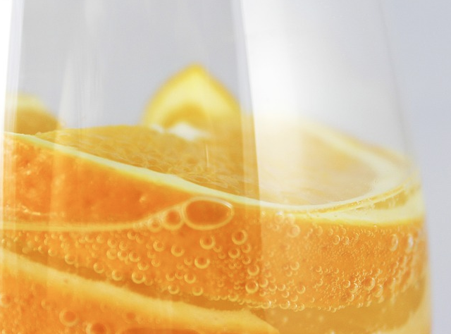 要健康却又戒不掉“酷爽”，试试风味气泡水如何？