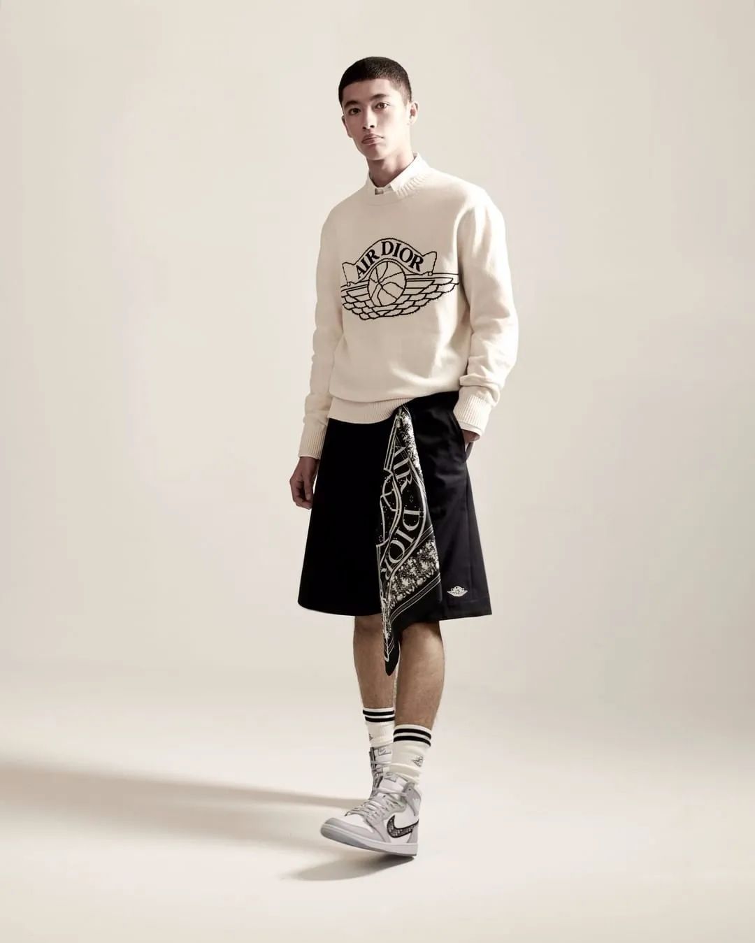 潮闻快食 | Dior x AJ1 开始接受抽签登记；KITH 2020 夏季系列 LOOKBOOK 释出