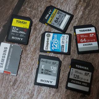 哪种存储卡适合SONY A7RM4微单相机?测了7张SD卡后终于有了答案 视频评测