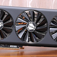 A 卡也能冷又静？XFX RX 5700 XT 8G 雪狼版显卡上手玩