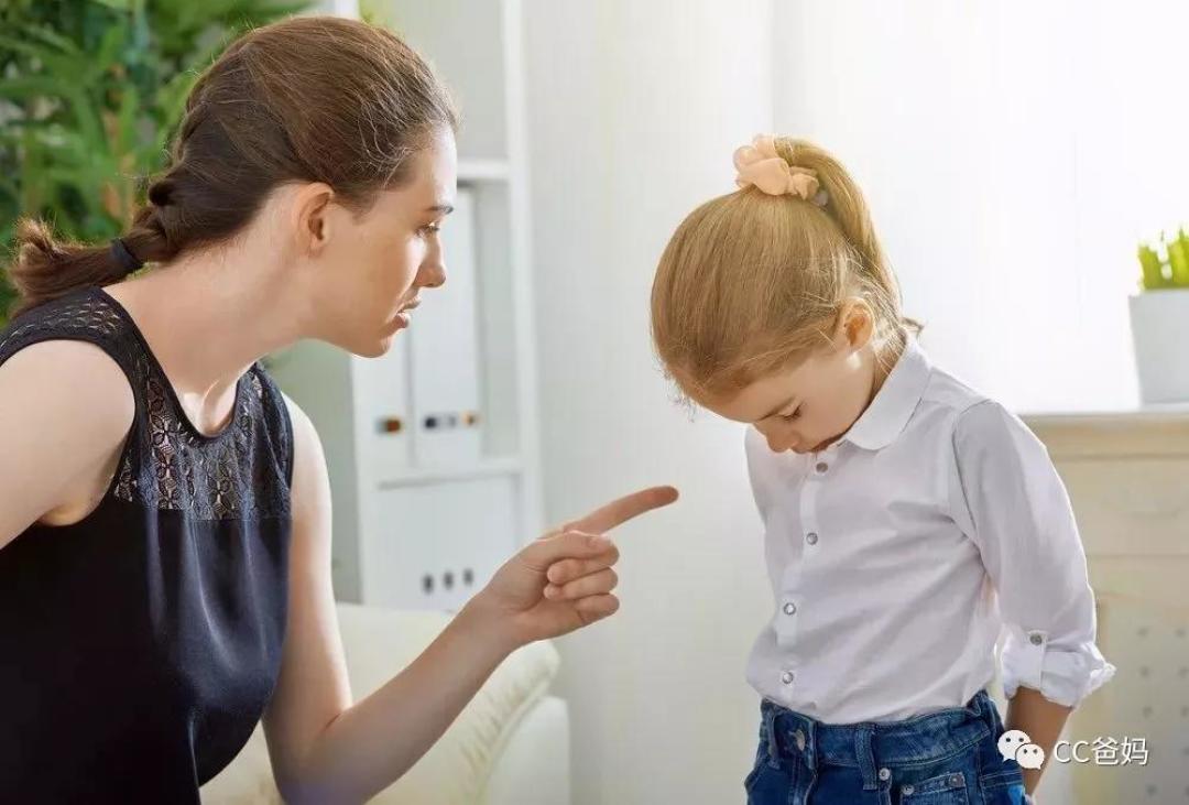 #7岁孩子遭亲妈虐打2年#,打骂孩子会上瘾,看完原因发现自己也中招了……