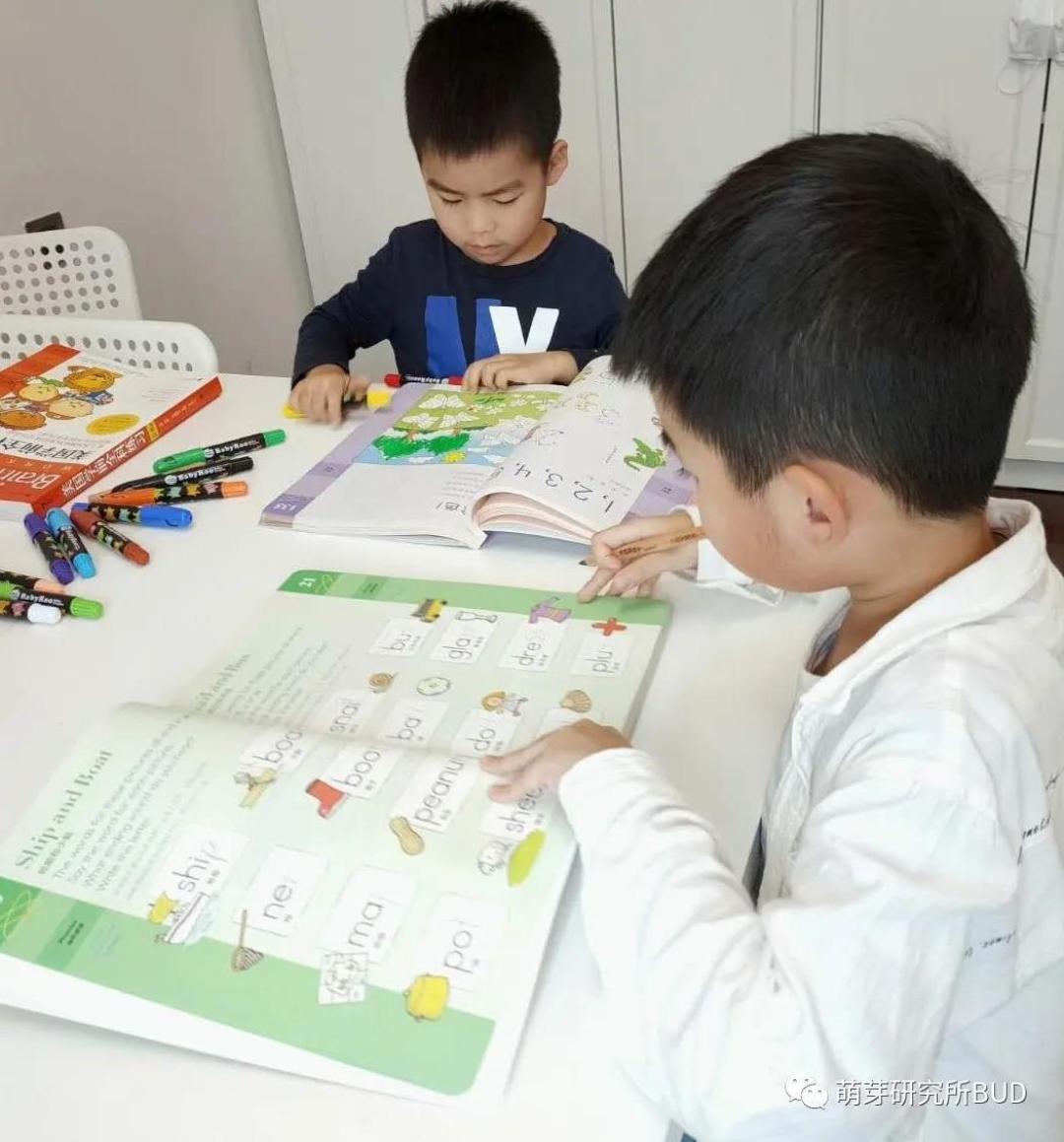 英语启蒙路上,每个孩子都必备的经典教材,你还缺哪一本?