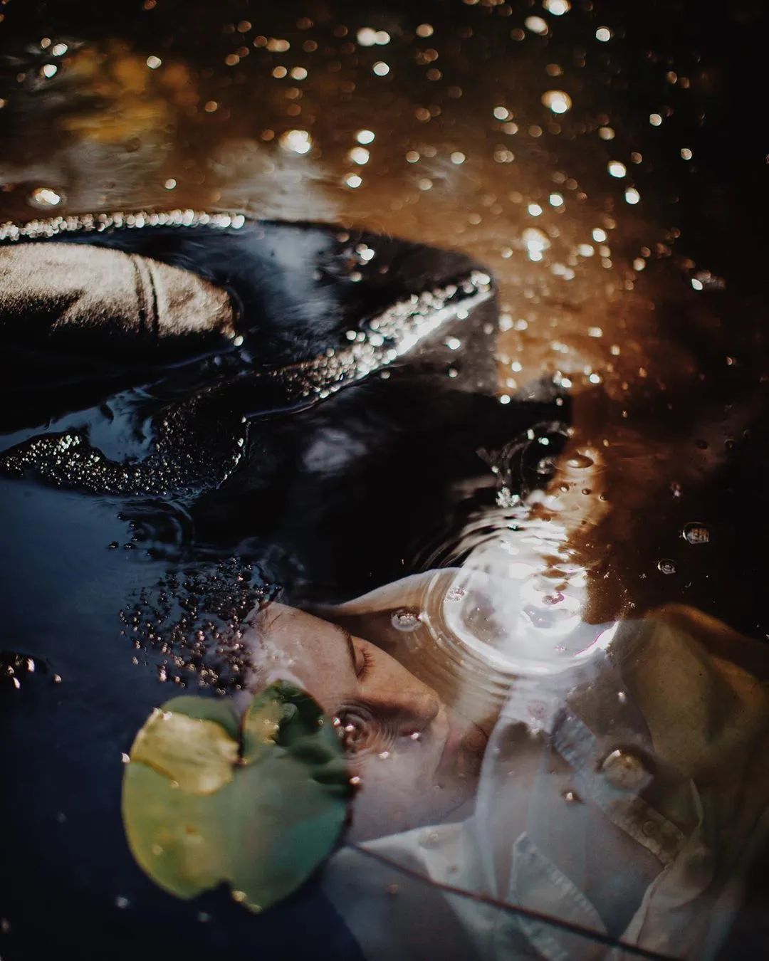 这几位ins摄影师将情绪人像玩到了极致