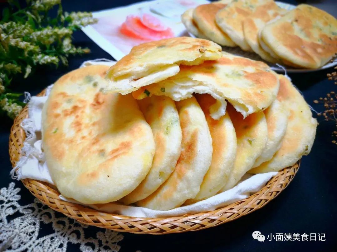 我家最近爱上这款早餐饼,连吃3天都不腻,外酥里软美味极了!