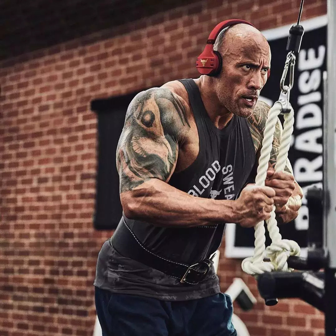 这要看训练时,目标肌肉是否有明显的「泵感」.