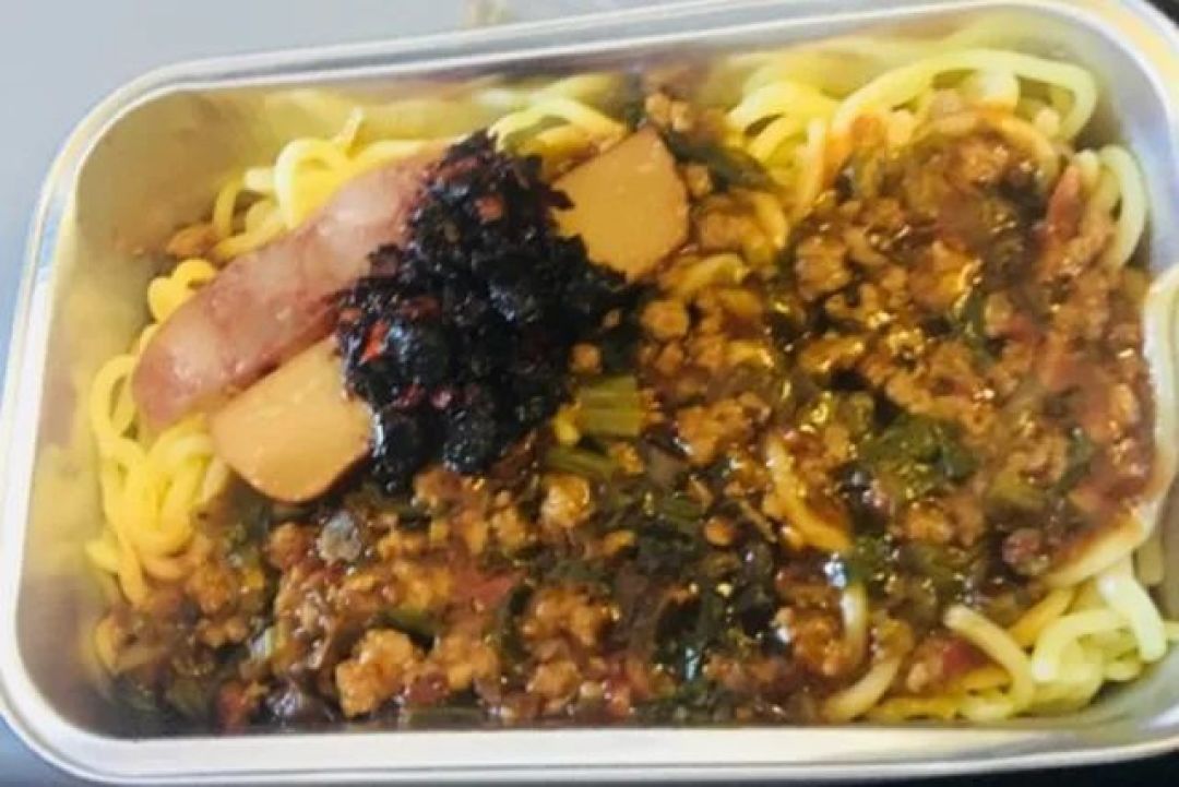 我买了一张川航饭票,哦不,是机票