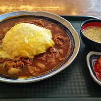 再来稻田屋，一家份饭专卖的套餐店，说好听点叫定食……