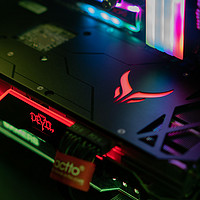 AMD非公旗舰：2500入手撼讯RX5700XT红魔显卡，拆箱评测晒单送上