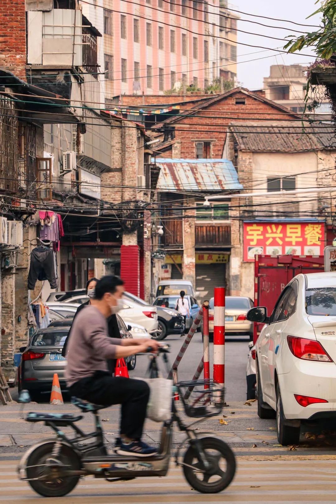 图槽 | 这张照片，怕不是马赛克成精了吧！