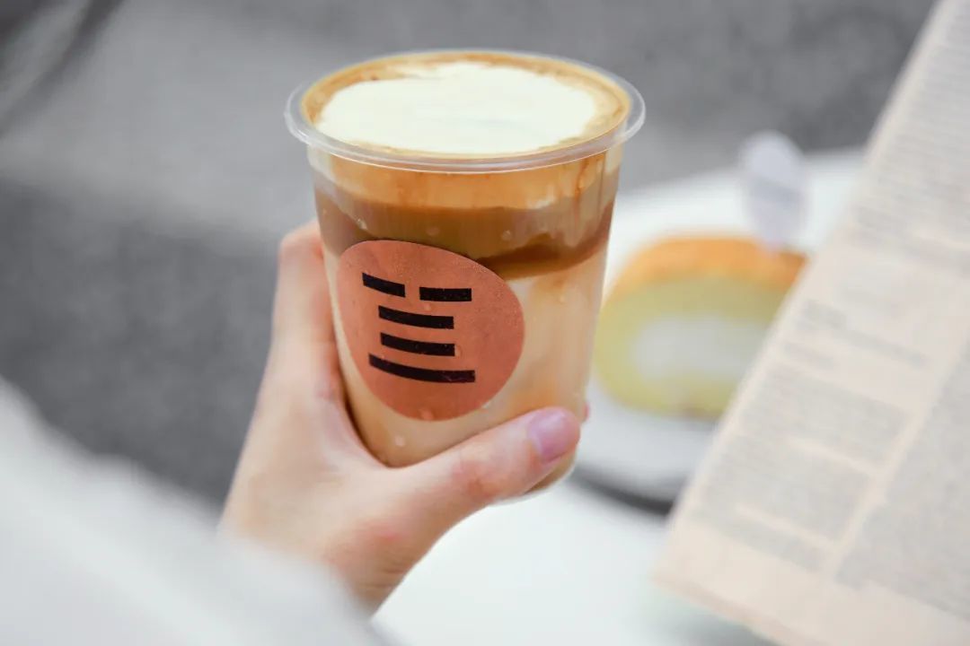 臭烘烘的【榴莲丑蛋糕】,这家纯白小屋熏到我了...