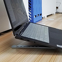 一款小巧便携的折叠支架——卡古驰笔记本电脑支架
