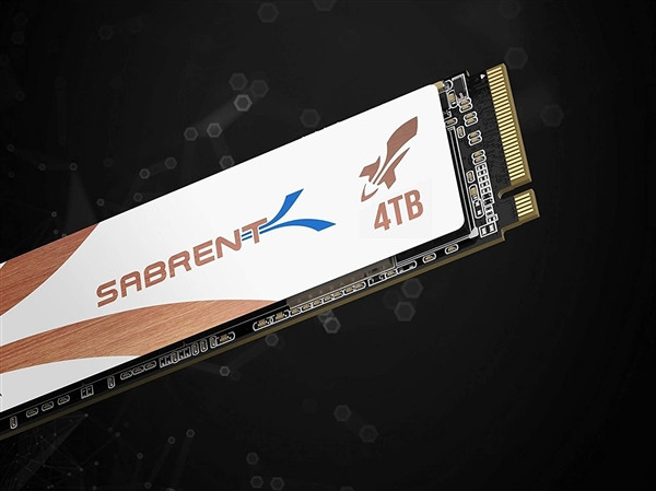 全球首款4TB PCIe 4.0 SSD诞生：闪存变成了QLC