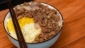 宅在家也得好好吃饭 篇七：涮牛肉卷还能这么用——一碗方便快速的牛肉饭
