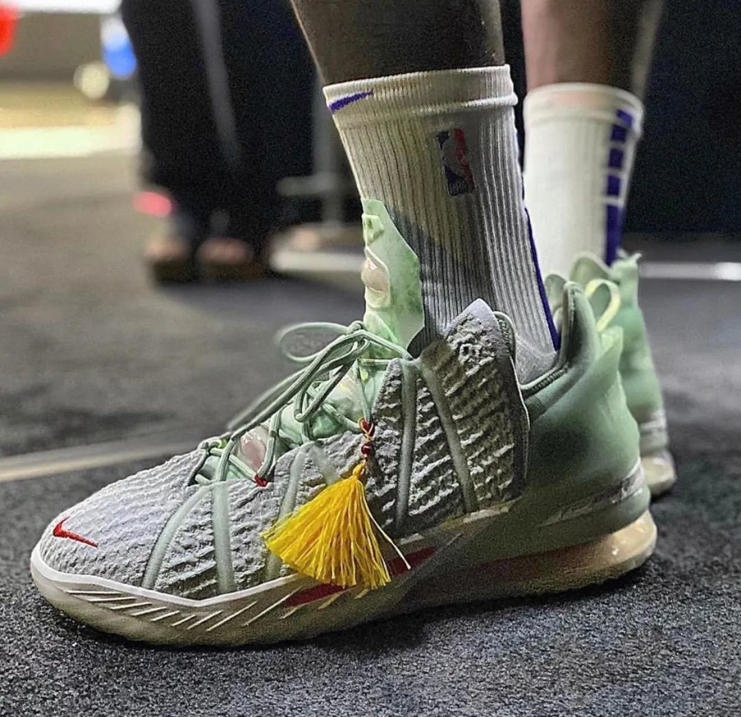 WEN鞋评-资讯 | LeBron18正式曝光!全新配置!而且只在中国发售你敢信!