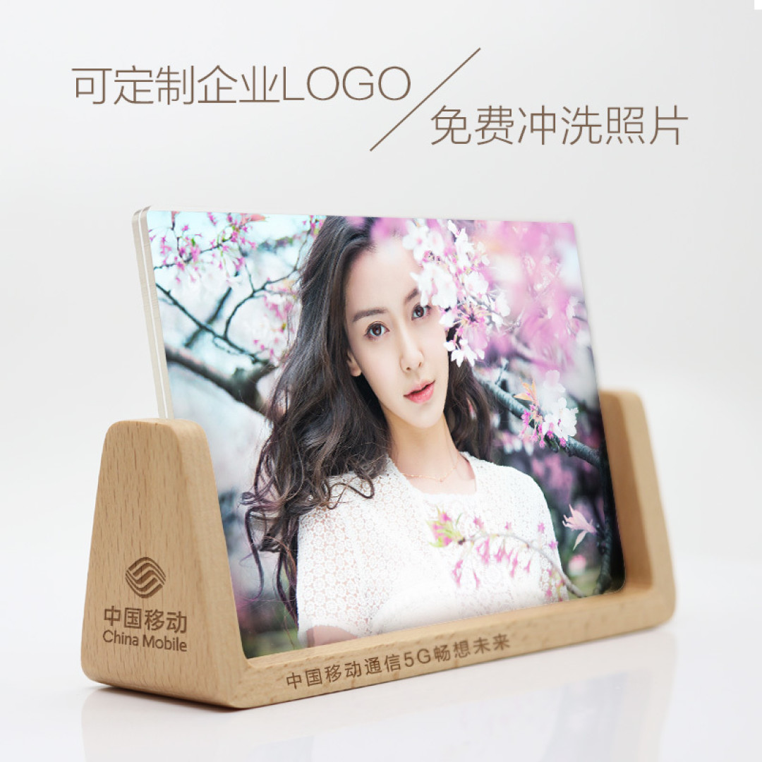照片是美好而珍贵的回忆 ,有一个好的相框可以锁住精彩,让时间永远定格
