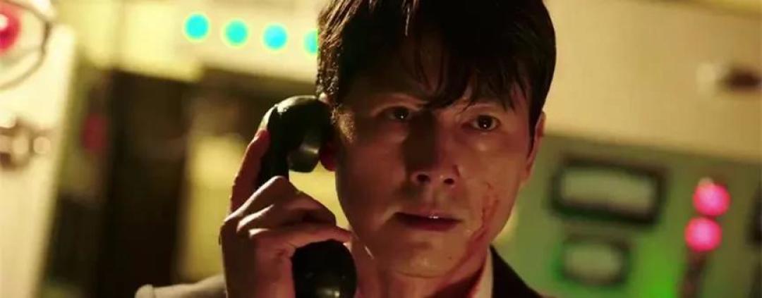 一上映就击败了《釜山行2》,这部8.8分新片登顶票房榜首!