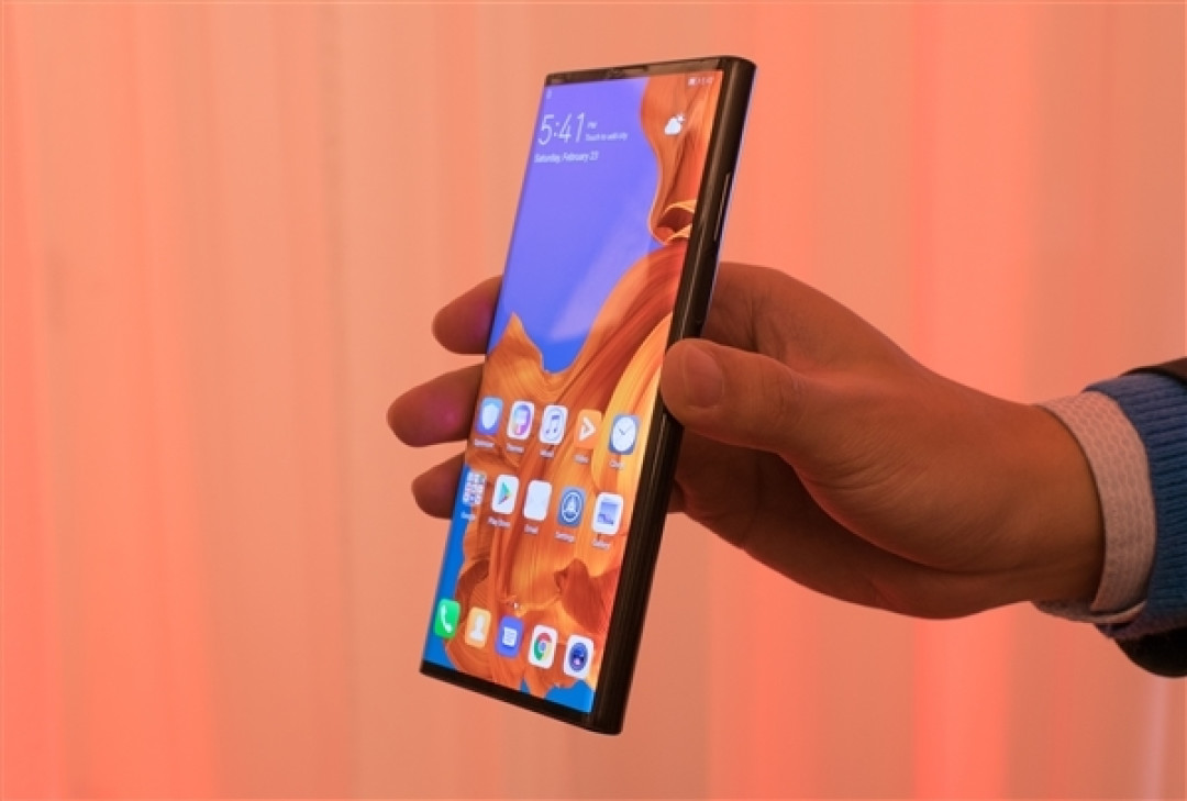 8.03 英寸、内折叠设计:华为 Mate X2 屏幕遭爆料
